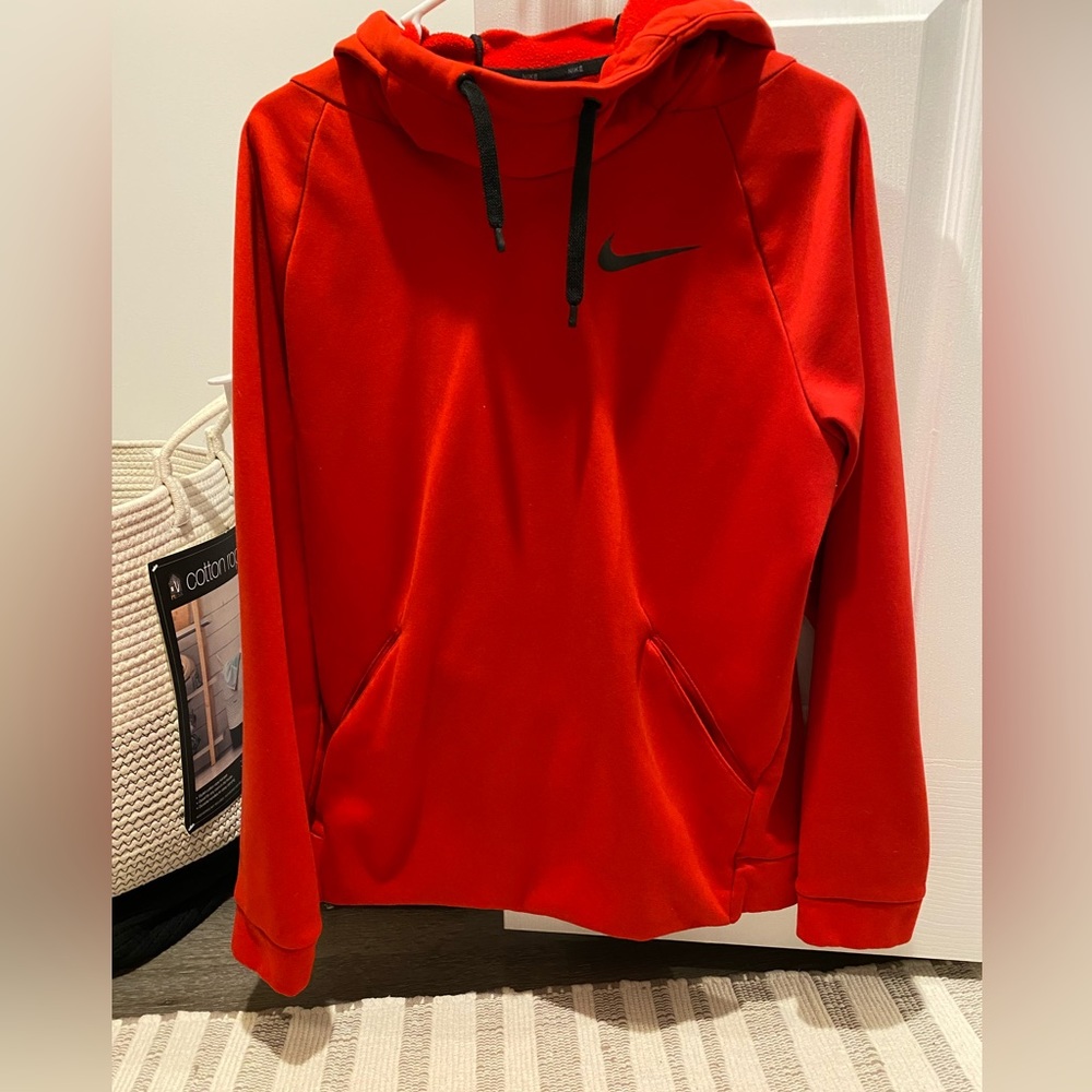 Nike men’s sweat shirt